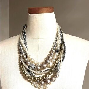 Chicos CHUNKY Multi-Strand Pearl bead Necklace white gray gold taupe pearls NWOT